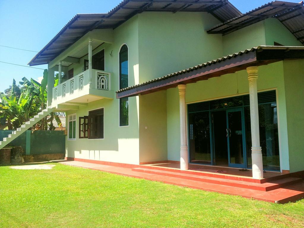 Sunrise Beach Inn Ambalangoda  Εξωτερικό φωτογραφία