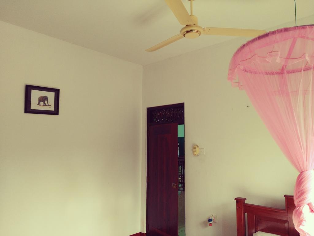 Sunrise Beach Inn Ambalangoda  Εξωτερικό φωτογραφία