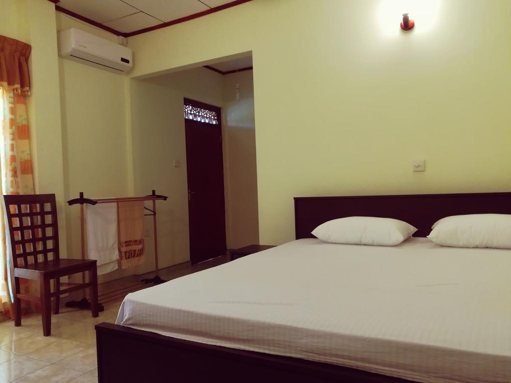 Sunrise Beach Inn Ambalangoda  Εξωτερικό φωτογραφία